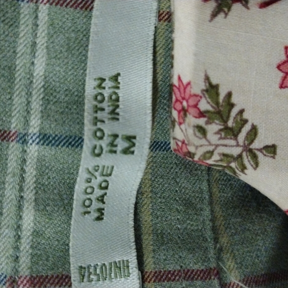 Men's Orvis size Medium dusty pistachio green check pattern button up - Picture 4 of 5